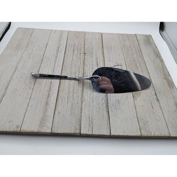 Irvin Ware Chrome Pie Cake Server USA Curved Handle Flatware Serving Piece - Picture 5 of 7